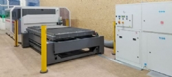 Наша установка SANİTEC Makina с волоконным лазером мощностью 4 кВт начала резку.